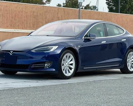 Синій Тесла Модель С, об'ємом двигуна 0 л та пробігом 48 тис. км за 10000 $, фото 1 на Automoto.ua