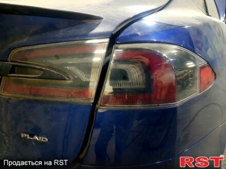 Синій Тесла Модель С, об'ємом двигуна 0.6 л та пробігом 49 тис. км за 35000 $, фото 1 на Automoto.ua