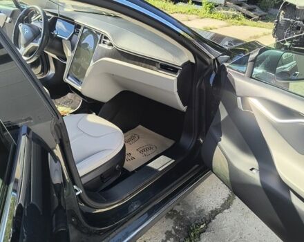 Зеленый Тесла Модель С, объемом двигателя 0 л и пробегом 224 тыс. км за 12200 $, фото 9 на Automoto.ua