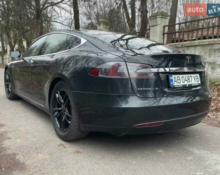 Зелений Тесла Модель С, об'ємом двигуна 0 л та пробігом 62 тис. км за 12999 $, фото 9 на Automoto.ua