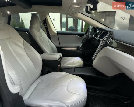 Зеленый Тесла Модель С, объемом двигателя 0 л и пробегом 115 тыс. км за 14500 $, фото 23 на Automoto.ua