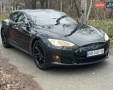 Зелений Тесла Модель С, об'ємом двигуна 0 л та пробігом 62 тис. км за 12999 $, фото 4 на Automoto.ua