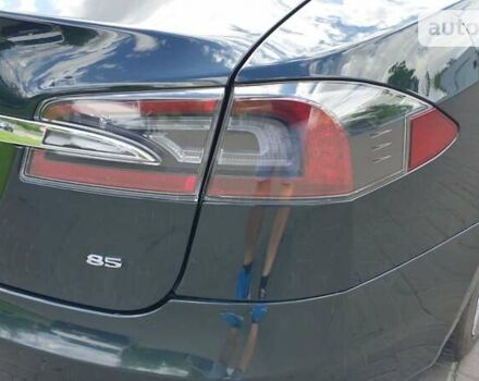 Зеленый Тесла Модель С, объемом двигателя 0 л и пробегом 243 тыс. км за 13200 $, фото 25 на Automoto.ua