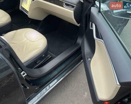 Зелений Тесла Модель С, об'ємом двигуна 0 л та пробігом 62 тис. км за 12999 $, фото 12 на Automoto.ua