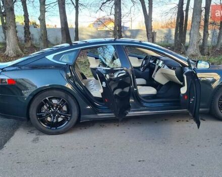 Зеленый Тесла Модель С, объемом двигателя 0 л и пробегом 62 тыс. км за 11850 $, фото 37 на Automoto.ua