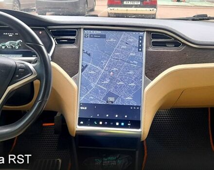 Зеленый Тесла Модель С, объемом двигателя 0 л и пробегом 231 тыс. км за 13800 $, фото 11 на Automoto.ua