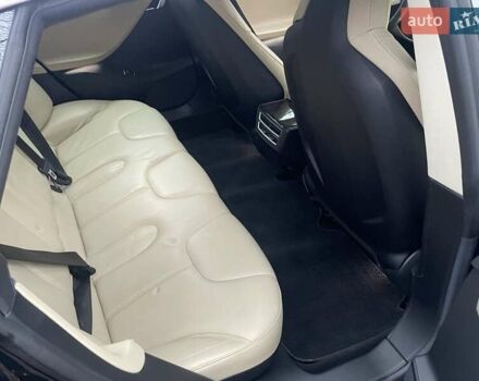 Зелений Тесла Модель С, об'ємом двигуна 0 л та пробігом 62 тис. км за 12999 $, фото 11 на Automoto.ua