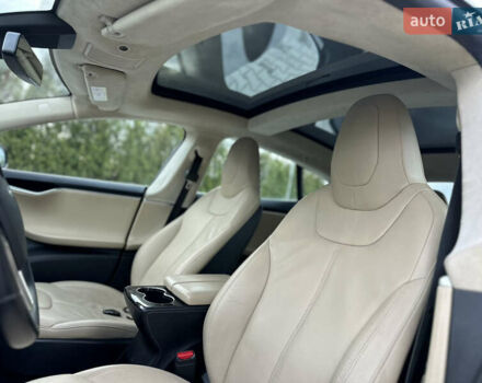 Зеленый Тесла Модель С, объемом двигателя 0 л и пробегом 240 тыс. км за 12499 $, фото 13 на Automoto.ua