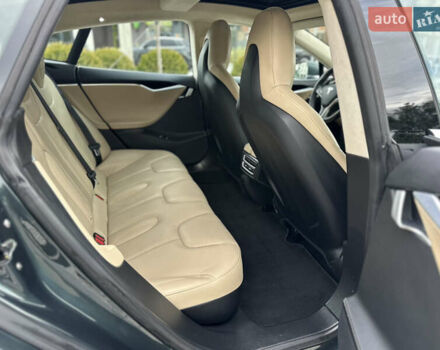 Зеленый Тесла Модель С, объемом двигателя 0 л и пробегом 240 тыс. км за 12499 $, фото 14 на Automoto.ua