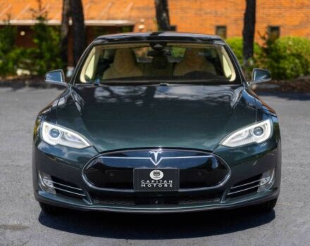 Зеленый Тесла Модель С, объемом двигателя 0 л и пробегом 86 тыс. км за 3500 $, фото 1 на Automoto.ua