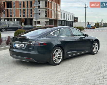 Зеленый Тесла Модель С, объемом двигателя 0 л и пробегом 240 тыс. км за 12499 $, фото 7 на Automoto.ua