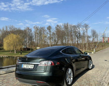 Зеленый Тесла Модель С, объемом двигателя 0 л и пробегом 148 тыс. км за 21200 $, фото 3 на Automoto.ua
