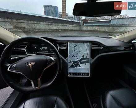Зелений Тесла Модель С, об'ємом двигуна 0 л та пробігом 298 тис. км за 12499 $, фото 32 на Automoto.ua