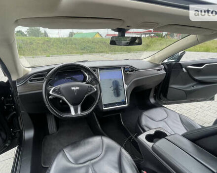 Зелений Тесла Модель С, об'ємом двигуна 0 л та пробігом 135 тис. км за 24999 $, фото 18 на Automoto.ua
