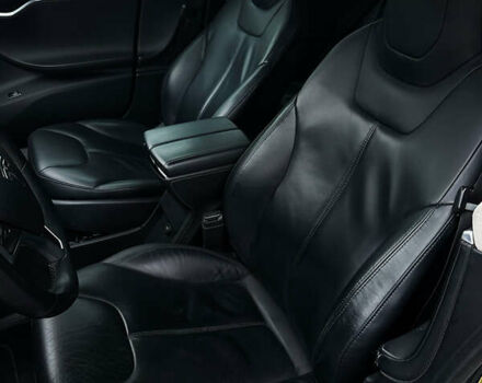 Зелений Тесла Модель С, об'ємом двигуна 0 л та пробігом 298 тис. км за 12499 $, фото 27 на Automoto.ua