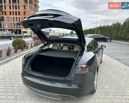 Зеленый Тесла Модель С, объемом двигателя 0 л и пробегом 240 тыс. км за 12499 $, фото 18 на Automoto.ua