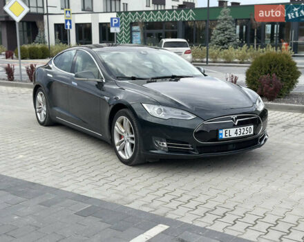 Зеленый Тесла Модель С, объемом двигателя 0 л и пробегом 240 тыс. км за 12499 $, фото 2 на Automoto.ua