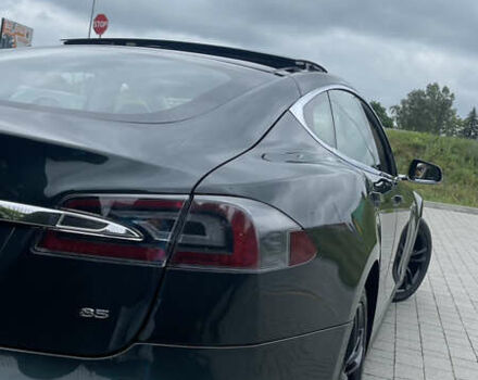 Зелений Тесла Модель С, об'ємом двигуна 0 л та пробігом 135 тис. км за 24999 $, фото 6 на Automoto.ua
