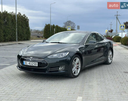 Зеленый Тесла Модель С, объемом двигателя 0 л и пробегом 240 тыс. км за 12499 $, фото 4 на Automoto.ua