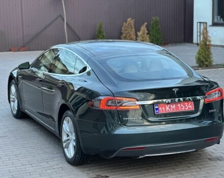 Зеленый Тесла Модель С, объемом двигателя 0 л и пробегом 165 тыс. км за 15300 $, фото 3 на Automoto.ua