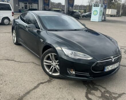 Зеленый Тесла Модель С, объемом двигателя 0 л и пробегом 120 тыс. км за 11900 $, фото 1 на Automoto.ua