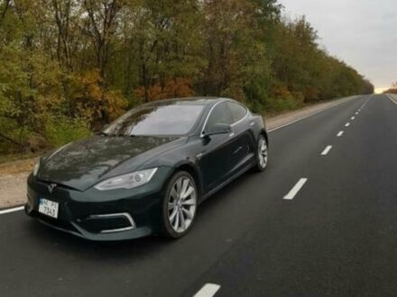 Зелений Тесла Модель С, об'ємом двигуна 0 л та пробігом 120 тис. км за 15000 $, фото 1 на Automoto.ua