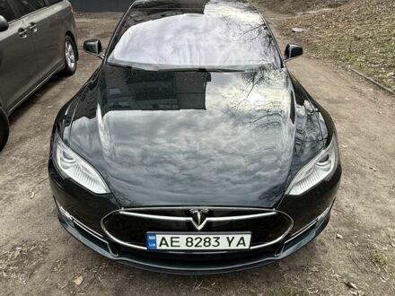 Тесла Модель С 2013 в Каменское - Днепродзержинск на Automoto.ua Зеленый Тесла Модель С, объемом двигателя 0 л и пробегом 244 тыс. км за 14500 $, фото 1 на Automoto.ua