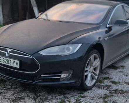 Зеленый Тесла Модель С, объемом двигателя 0 л и пробегом 200 тыс. км за 12000 $, фото 1 на Automoto.ua