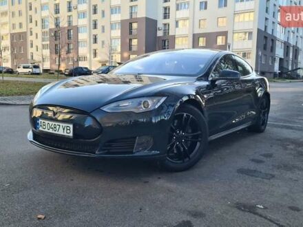 Зеленый Тесла Модель С, объемом двигателя 0 л и пробегом 62 тыс. км за 11850 $, фото 1 на Automoto.ua