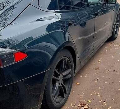 Зеленый Тесла Модель С, объемом двигателя 0 л и пробегом 231 тыс. км за 13800 $, фото 1 на Automoto.ua