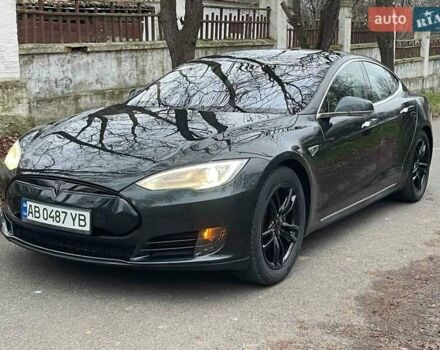 Зеленый Тесла Модель С, объемом двигателя 0 л и пробегом 62 тыс. км за 12999 $, фото 1 на Automoto.ua