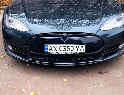 Зелений Тесла Модель С, об'ємом двигуна 0 л та пробігом 231 тис. км за 13800 $, фото 1 на Automoto.ua