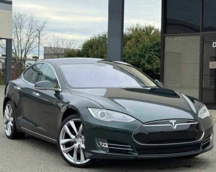 Зелений Тесла Модель С, об'ємом двигуна 0 л та пробігом 80 тис. км за 4000 $, фото 1 на Automoto.ua