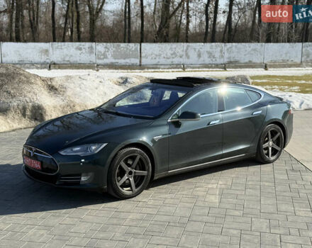 Зеленый Тесла Модель С, объемом двигателя 0 л и пробегом 248 тыс. км за 11300 $, фото 1 на Automoto.ua