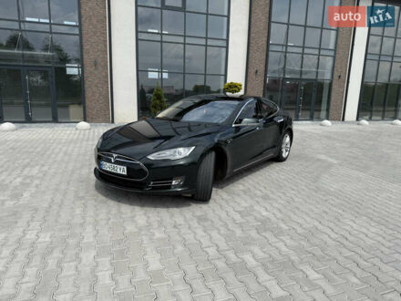 Тесла Модель С 2014 в Тернополе на Automoto.ua Зеленый Тесла Модель С, объемом двигателя 0 л и пробегом 165 тыс. км за 12400 $, фото 1 на Automoto.ua