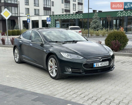 Зеленый Тесла Модель С, объемом двигателя 0 л и пробегом 240 тыс. км за 12499 $, фото 1 на Automoto.ua