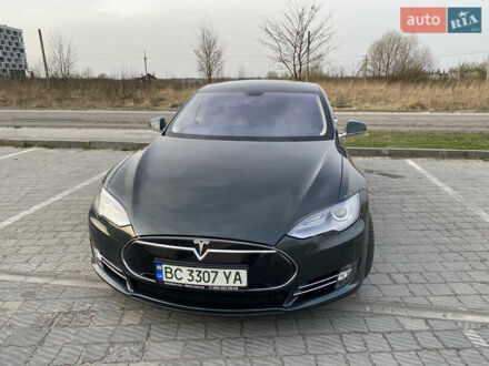 Тесла Модель С 2014 в Львове на Automoto.ua Зеленый Тесла Модель С, объемом двигателя 0 л и пробегом 216 тыс. км за 13800 $, фото 1 на Automoto.ua