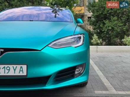 Зелений Тесла Модель С, об'ємом двигуна 0 л та пробігом 95 тис. км за 24000 $, фото 1 на Automoto.ua