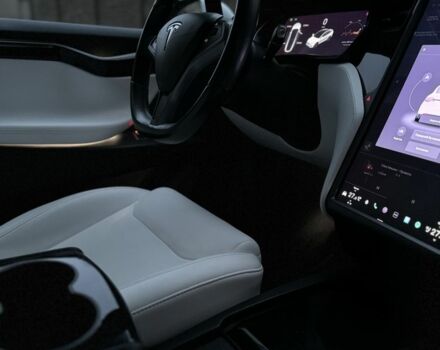 Тесла Модель Х 2020 в Одессе на Automoto.ua Белый Тесла Модель Х, объемом двигателя 0 л и пробегом 197 тыс. км за 27000 $, фото 2 на Automoto.ua