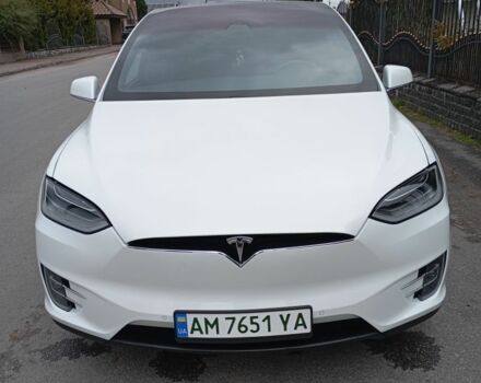 Белый Тесла Модель Х, объемом двигателя 0 л и пробегом 147 тыс. км за 28500 $, фото 7 на Automoto.ua