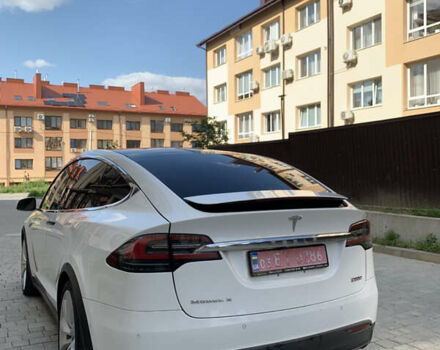 Белый Тесла Модель Х, объемом двигателя 0 л и пробегом 260 тыс. км за 19300 $, фото 18 на Automoto.ua