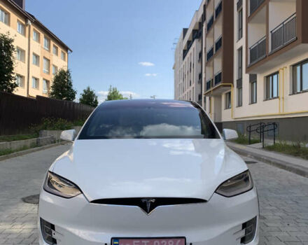 Белый Тесла Модель Х, объемом двигателя 0 л и пробегом 260 тыс. км за 19300 $, фото 4 на Automoto.ua