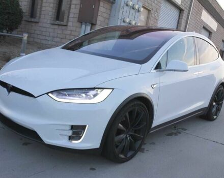 Білий Тесла Модель Х, об'ємом двигуна 0 л та пробігом 72 тис. км за 12400 $, фото 2 на Automoto.ua