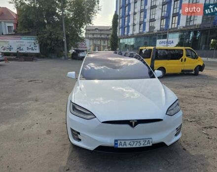 Білий Тесла Модель Х, об'ємом двигуна 0 л та пробігом 180 тис. км за 25000 $, фото 5 на Automoto.ua
