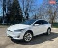 Белый Тесла Модель Х, объемом двигателя 0 л и пробегом 226 тыс. км за 19900 $, фото 1 на Automoto.ua