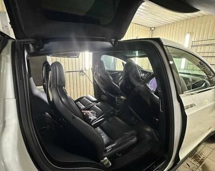 Белый Тесла Модель Х, объемом двигателя 0 л и пробегом 118 тыс. км за 21500 $, фото 12 на Automoto.ua