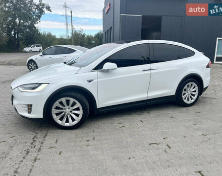 Білий Тесла Модель Х, об'ємом двигуна 0 л та пробігом 98 тис. км за 19200 $, фото 1 на Automoto.ua