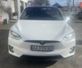 Белый Тесла Модель Х, объемом двигателя 0 л и пробегом 131 тыс. км за 22000 $, фото 2 на Automoto.ua