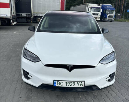 Белый Тесла Модель Х, объемом двигателя 0 л и пробегом 127 тыс. км за 19900 $, фото 1 на Automoto.ua
