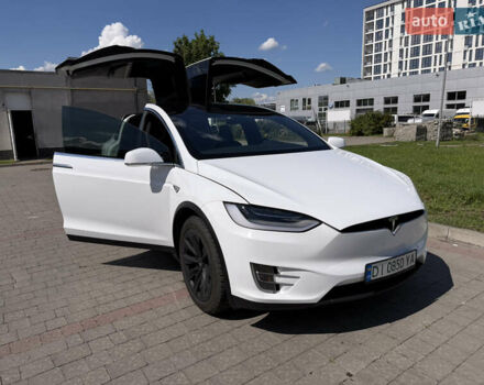 Белый Тесла Модель Х, объемом двигателя 0 л и пробегом 75 тыс. км за 24999 $, фото 14 на Automoto.ua